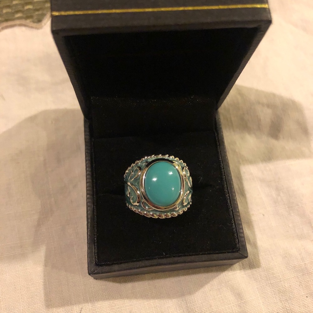 Elegant silver turquoise ring
